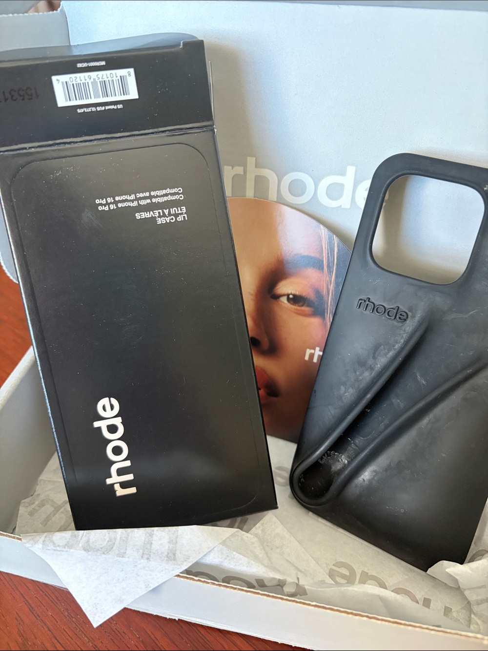 RHODE Black Silicone iPhone Case with Built-In Grip iPhone 16 pro - Picture 2 of 4